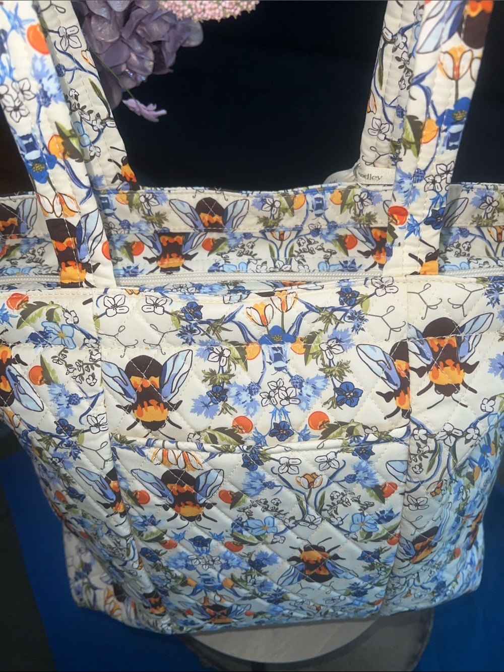 🐝Vera Bradley Bee & 💐Floral Quilted Tote - Picture 5 of 9